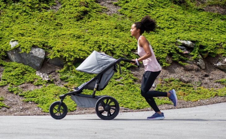 The Best Jogging Strollers For Snowy Conditions